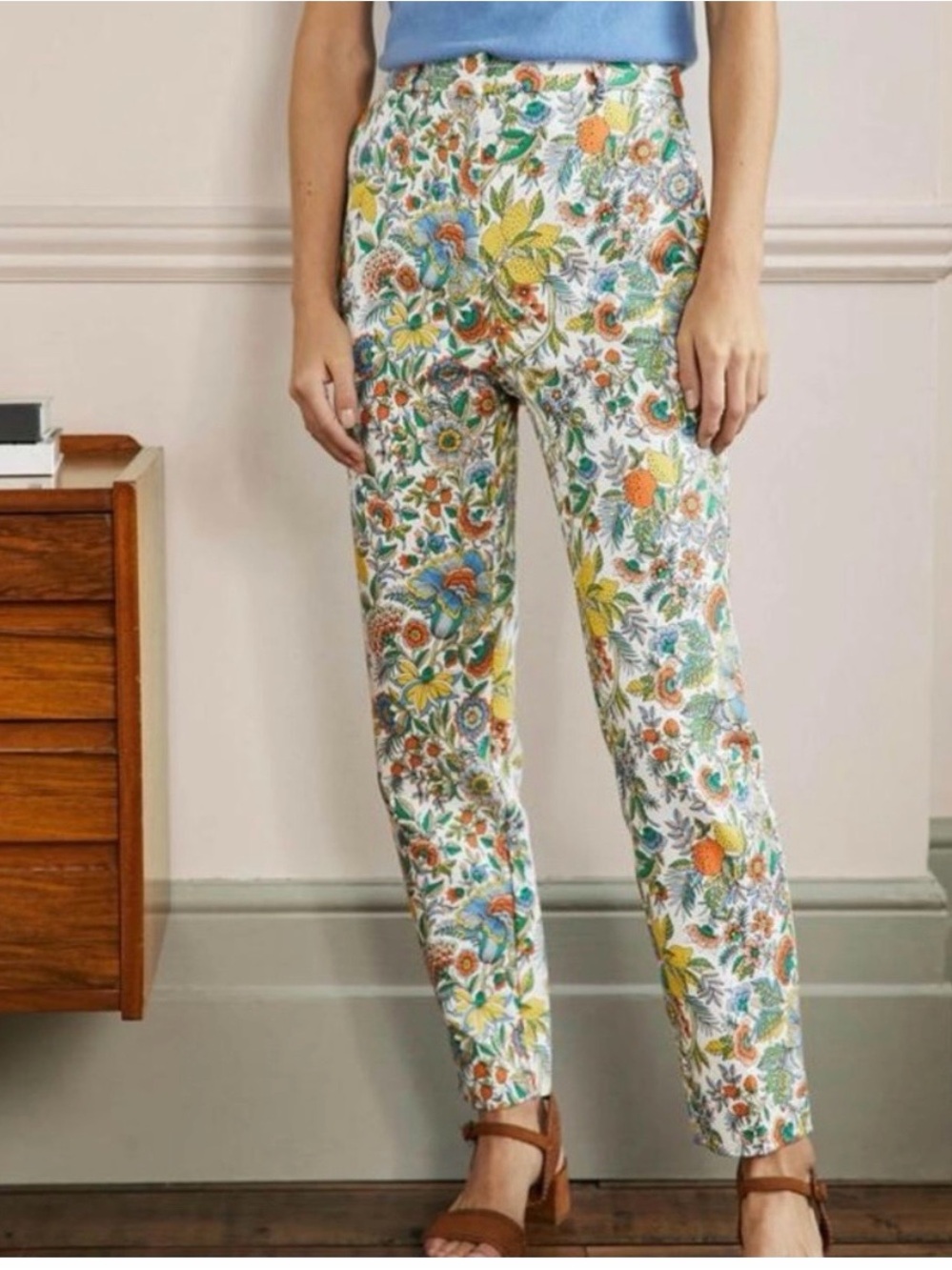 Boden Floral Crop Pants - White with Multicolor Floral